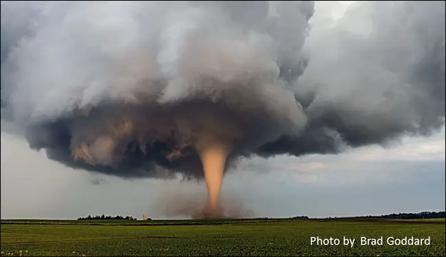 NOAA_tornado_photo